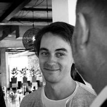 Alexander Klopping (born January 21, 1987), Dutch journalist, .